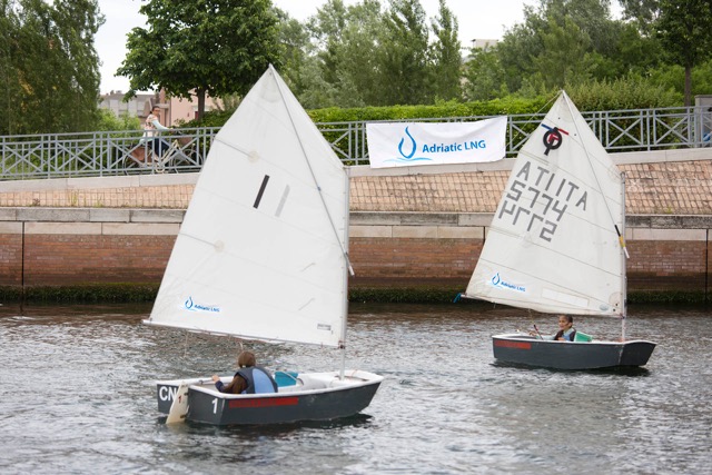 Kids learn environment and sea protection through sailing
