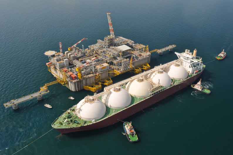 10 August 2009 The first cargo of Qatar LNG delivered for cooling the tanks and processing plant 